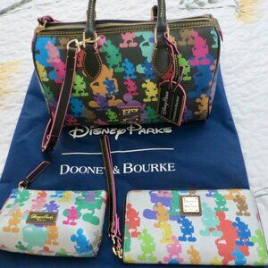 DOONEY BOURKE 3 Pc Mickey Mouse Disney Parks 10th Anniversary Set Black Top Hand